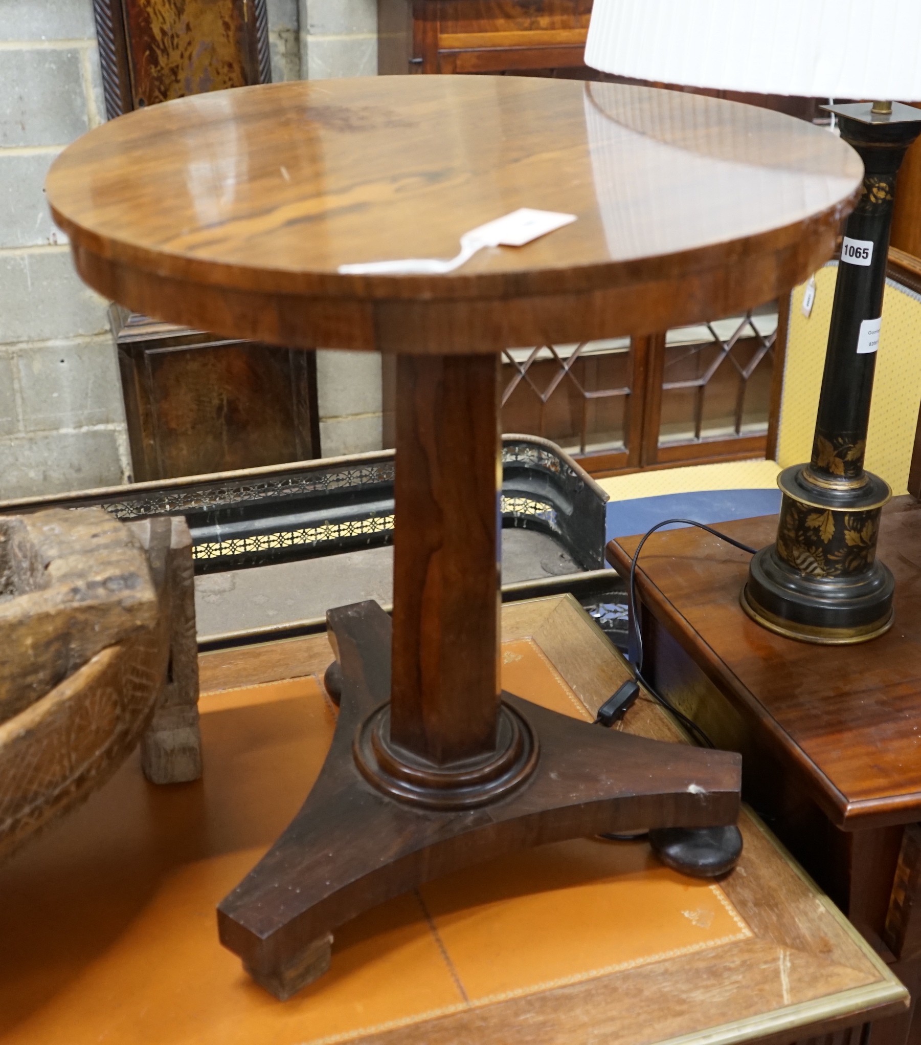 A Victorian circular rosewood occasional table, diameter 55cm, height 60cm